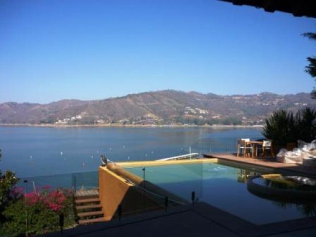 Home with lake access 