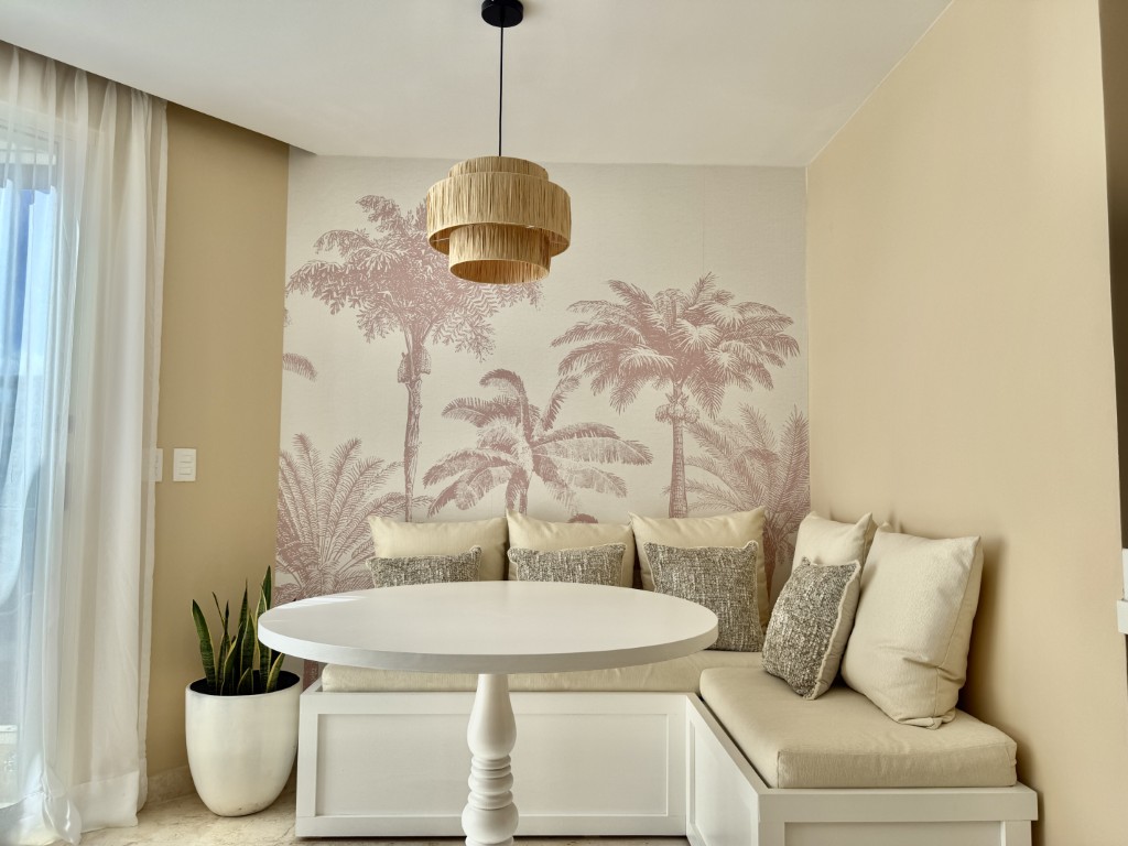 PH, Extraordinary Ocean Views from the Main Living Area