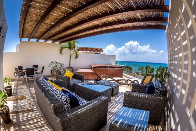 PH, Extraordinary Ocean Views from the Main Living Area