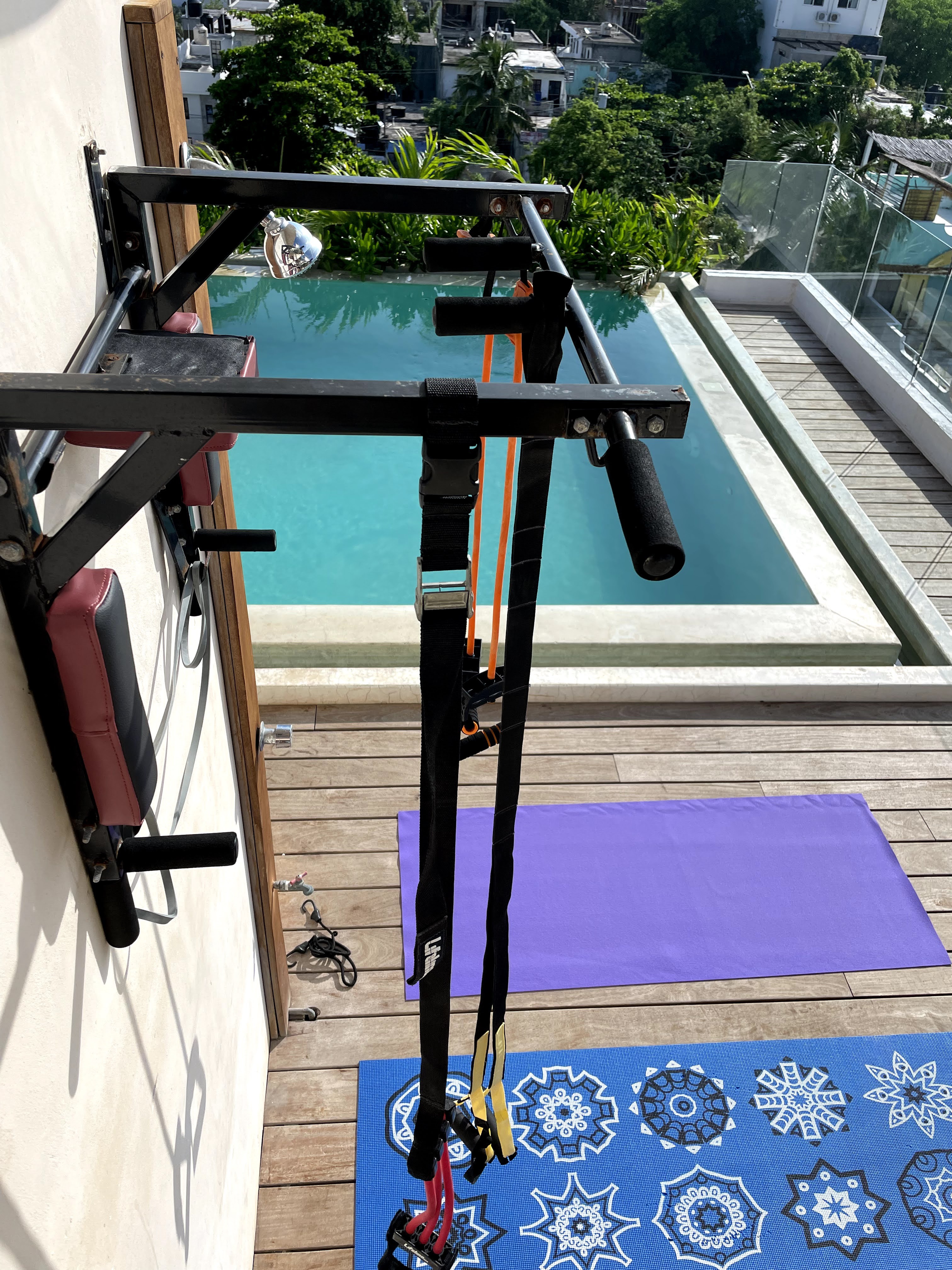 2 Bedroom Condo near Fifth Avenue