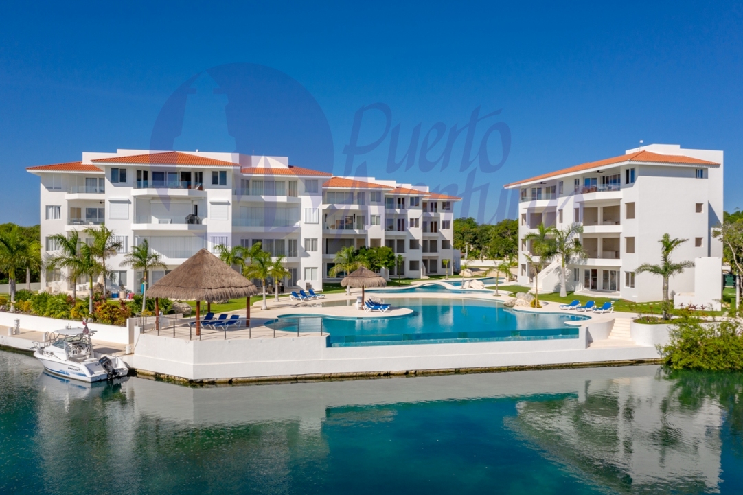 2 bedroom condo facing the Marina in Puerto Aventuras!, PA Canal Lagoon