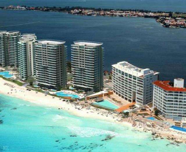 Beautiful apartment with the best views, Zona Hotelera, Cancun 720,000