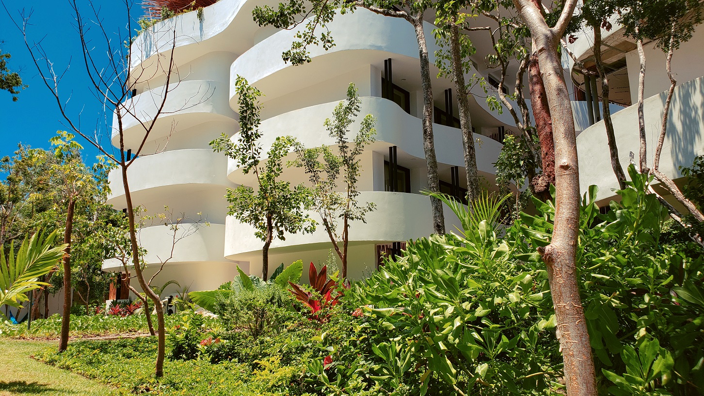 18275 Incredible and spacious two-bedroom  - Condo