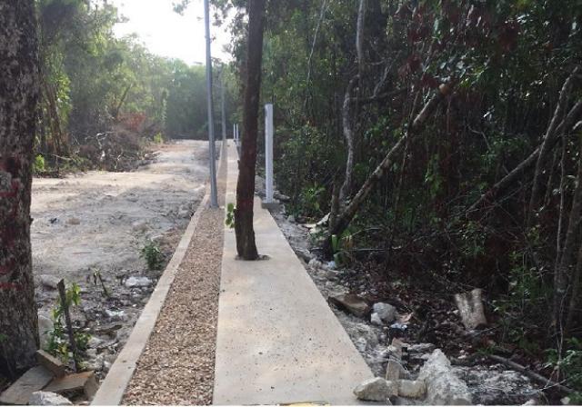 Residential lot with excellent price.