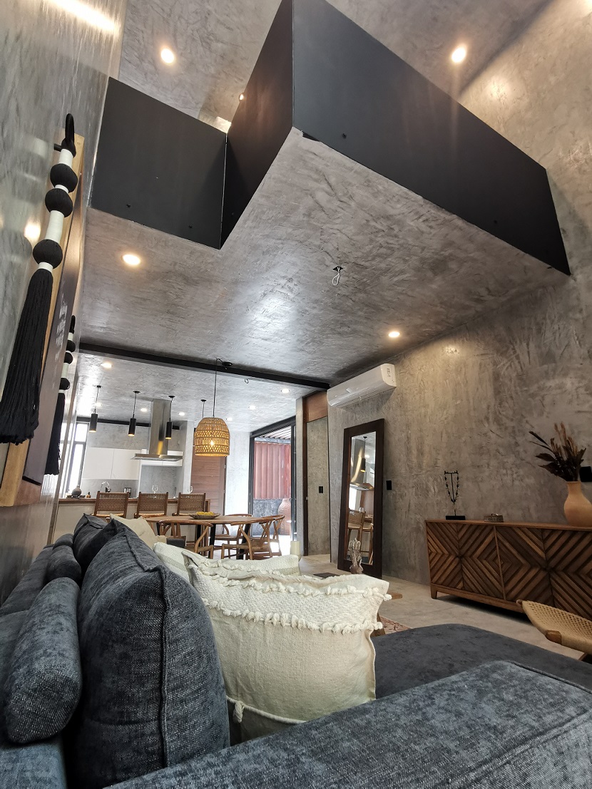 Beautiful and spacious family residence for you.