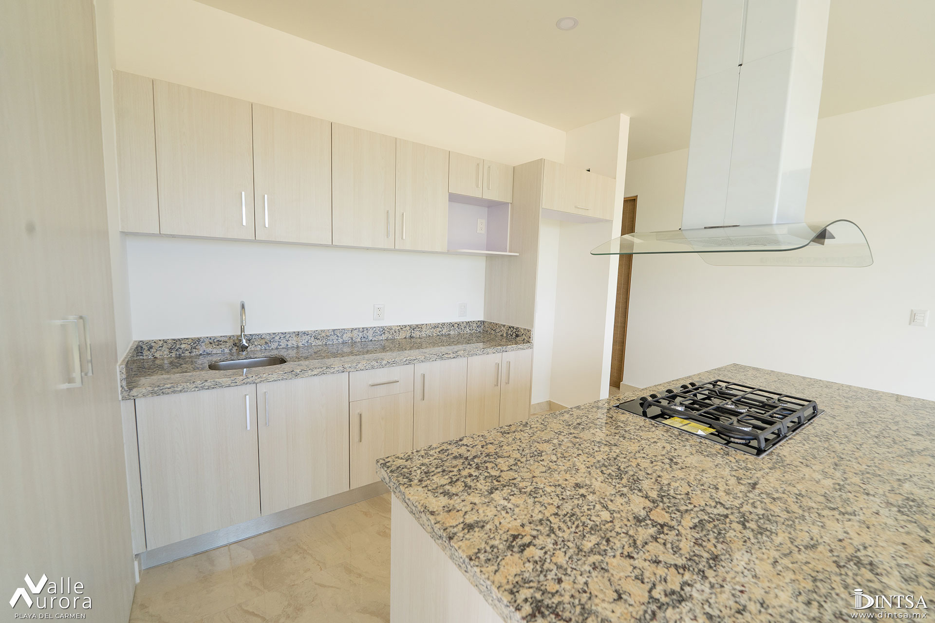 3 Bedroom Condo in Playa del Carmen with Great Amenities