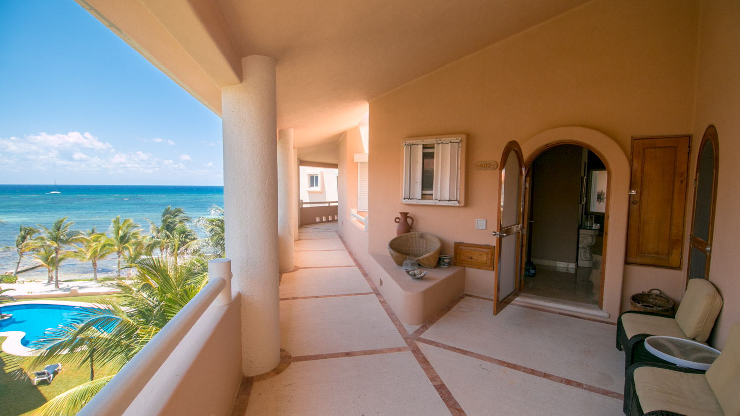 2-br-condo-penthouse-puerto-aventuras-beachfront-Balcony-Balcony