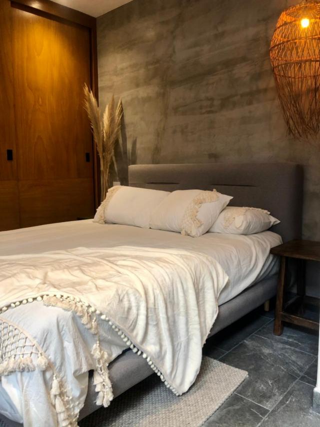 2 bedroom penthouse Close To Centro Maya Mall