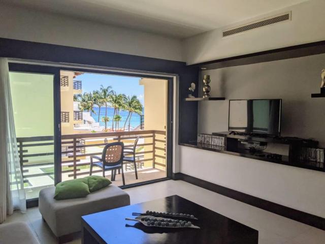 2 Bedroom Condo Just Steps From the Beach