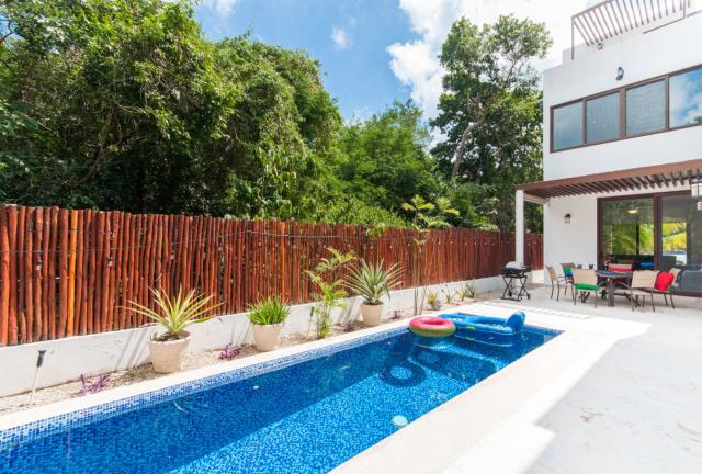 Amazing 3 bedroom villa inside Tulum Country Club - just reduced