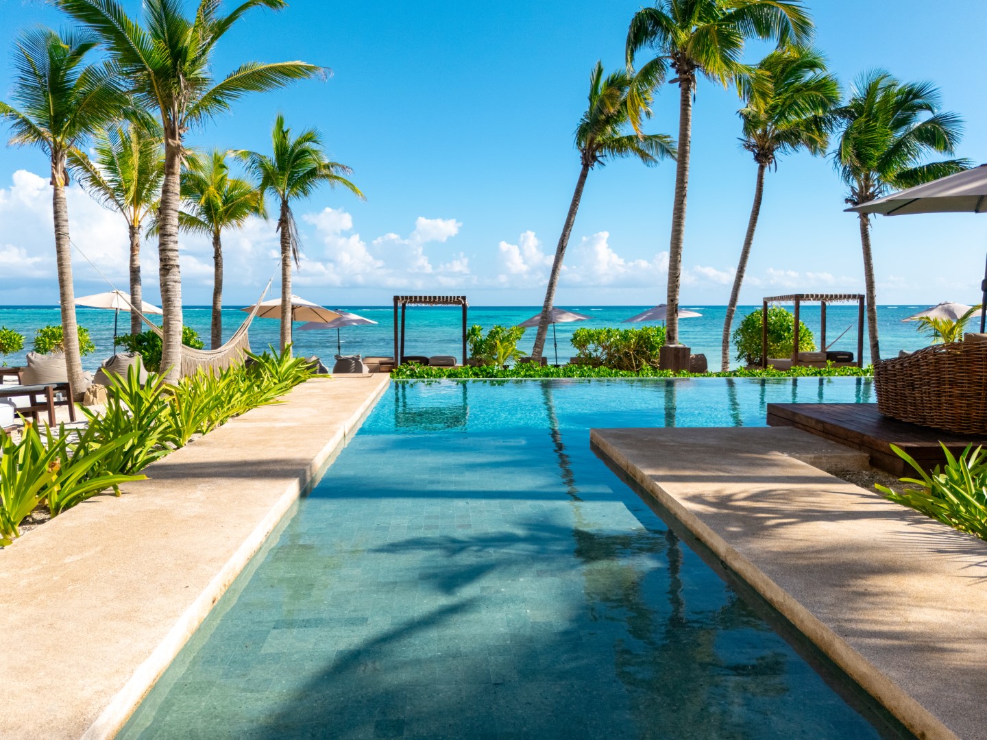 2 bedroom condo with oceanview.