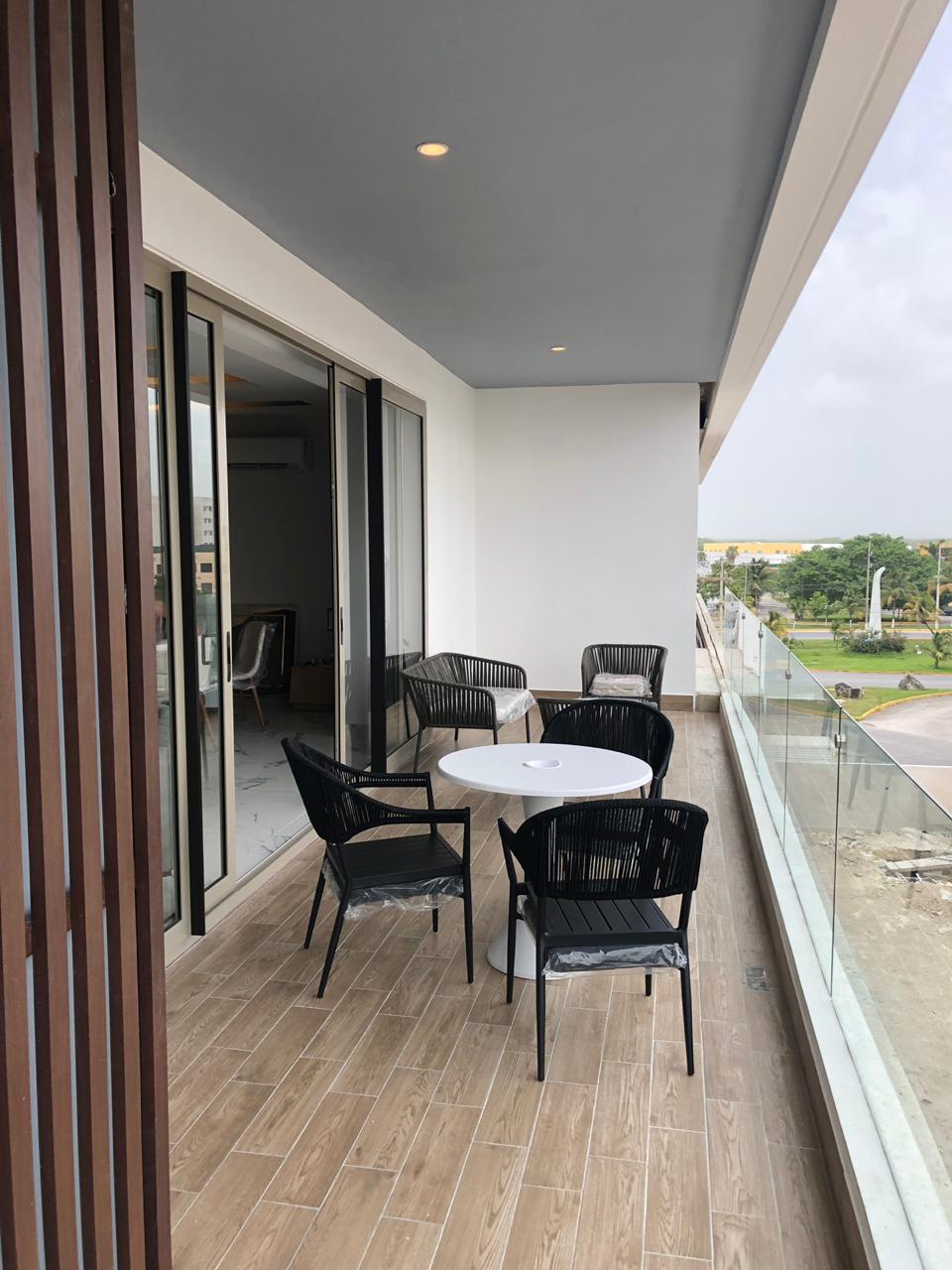 Modern design condo in the heart of Cancún.