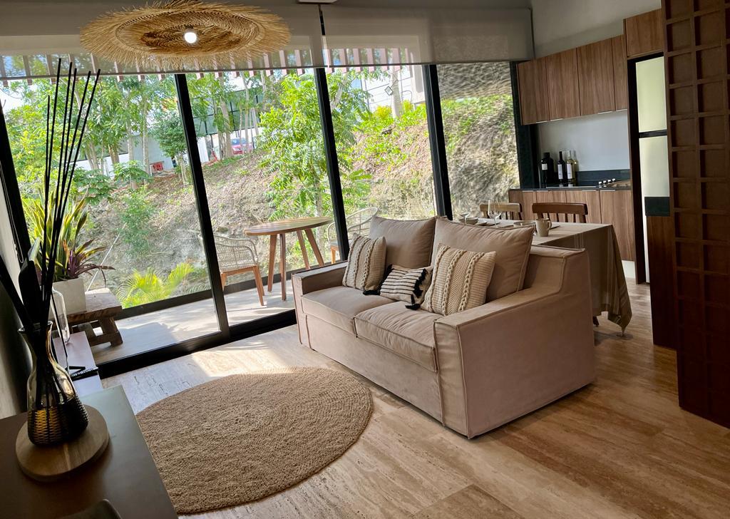 28176 Magnificent loft with private  - Condo