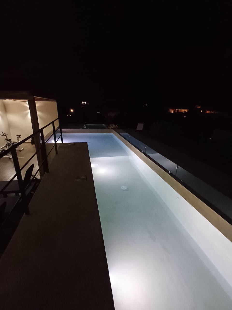 Ample two bedroom condo in La Veleta