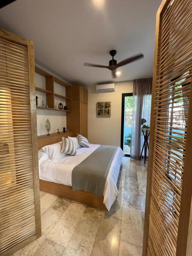 Great studio in middle floor