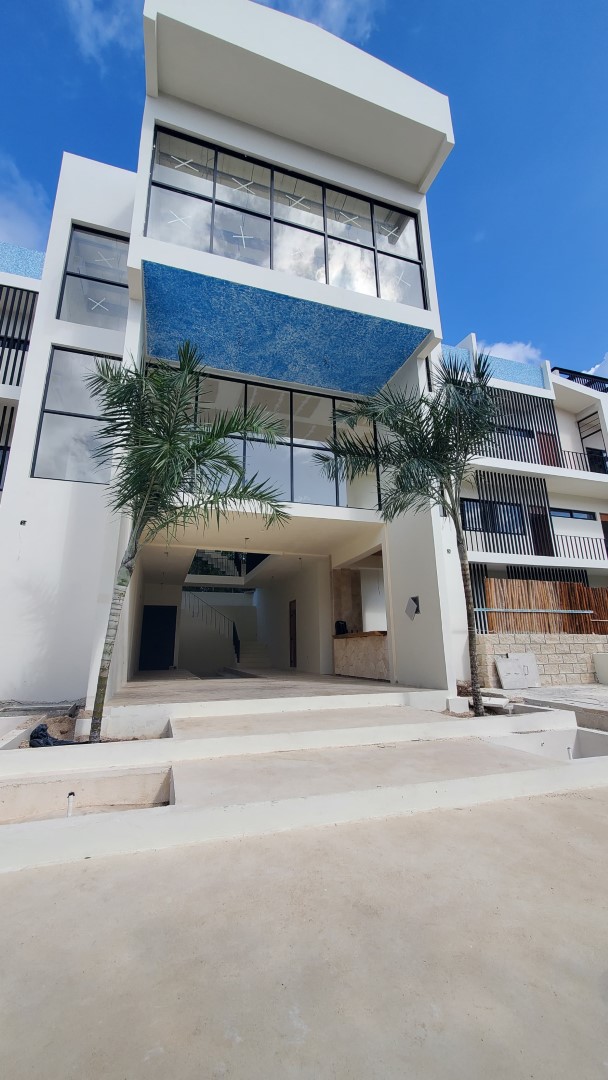 29160 Exclusive studio in prime level  - Condo