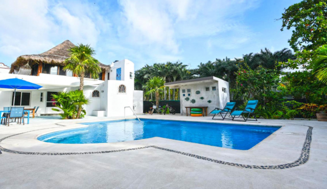 2 bedroom house for sale in Puerto Morelos