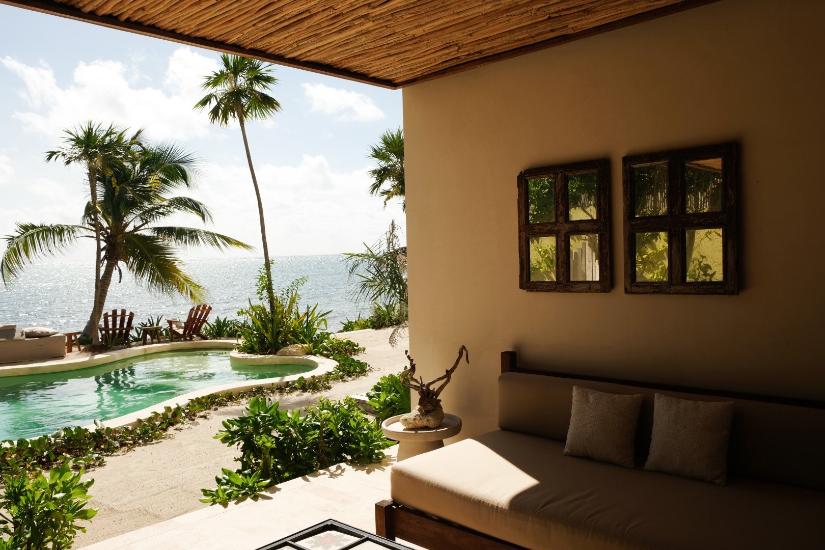 29470 Exclusive 2 bedroom condo with ample  - Condo