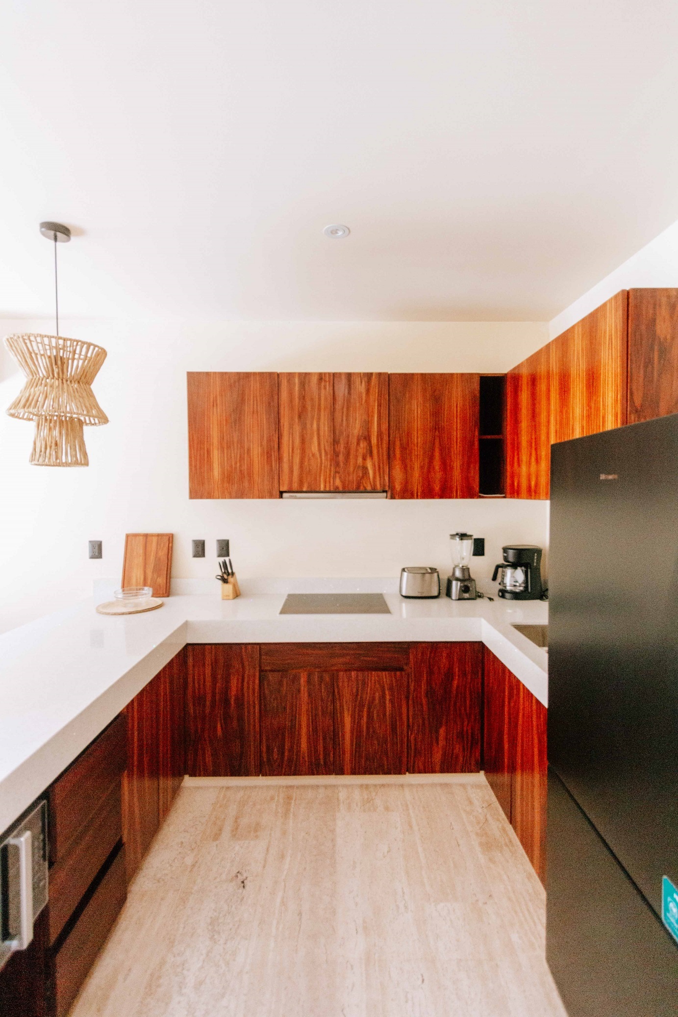 2 bedroom condo next to Kukulkan avenue.