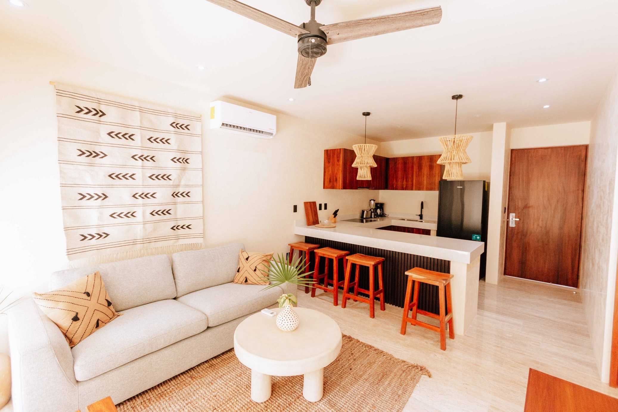 30070 2 bedroom condo next to Kukulkan  - Condo