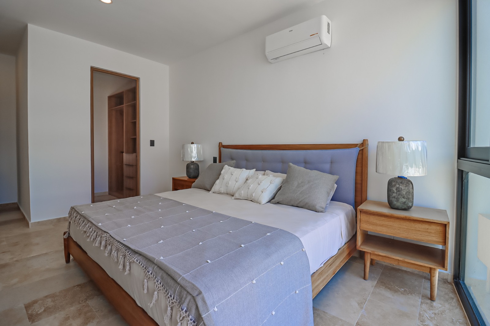 3 bedroom condo in a high added value area