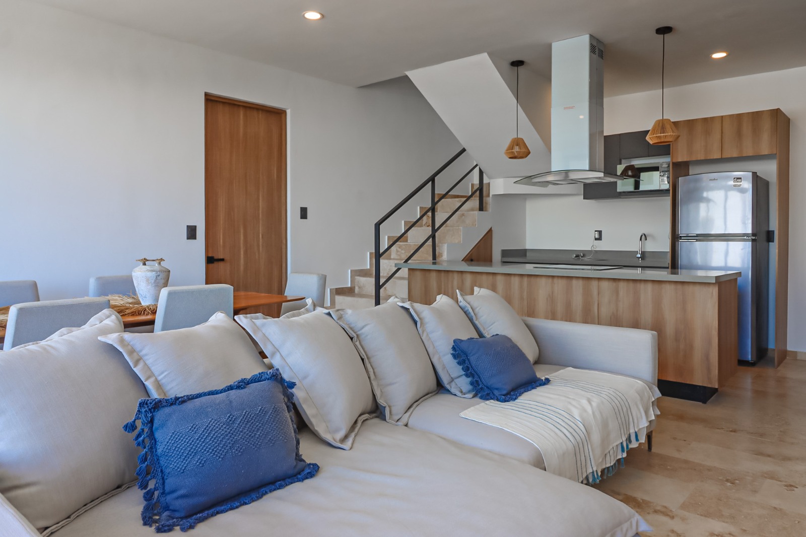 31415 Two-bedroom penthouse in a high-value  - Condo