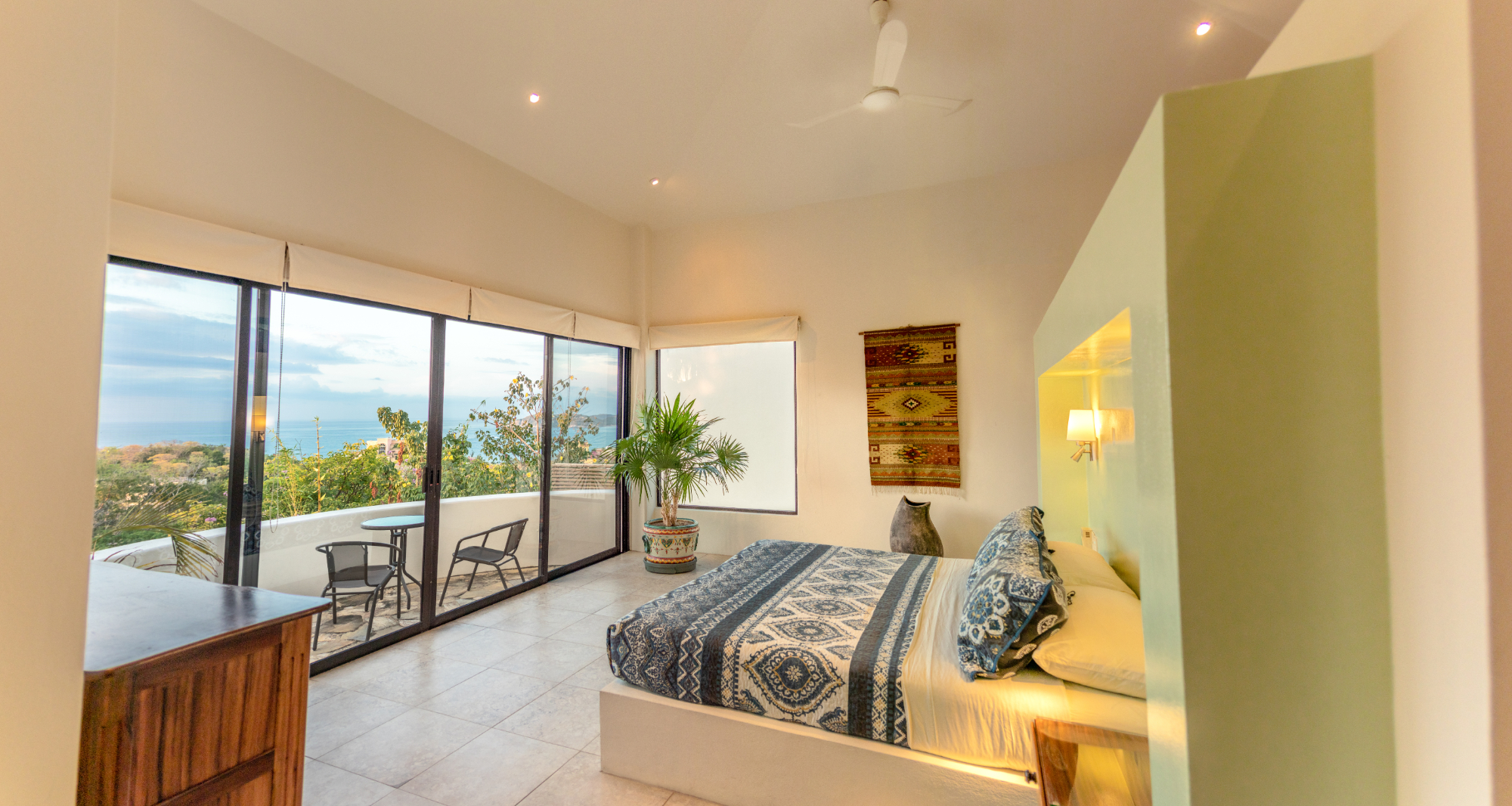 VILLA VISTA HERMOSA