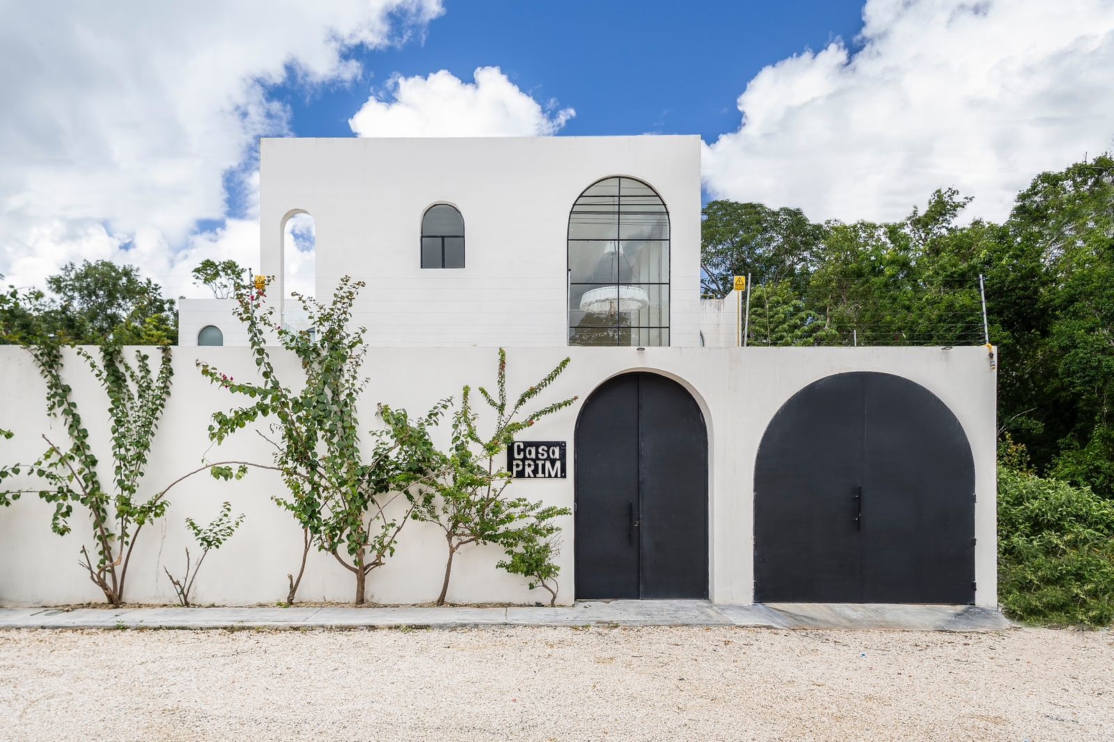 Luxurious 4 bedroom home in Region 15