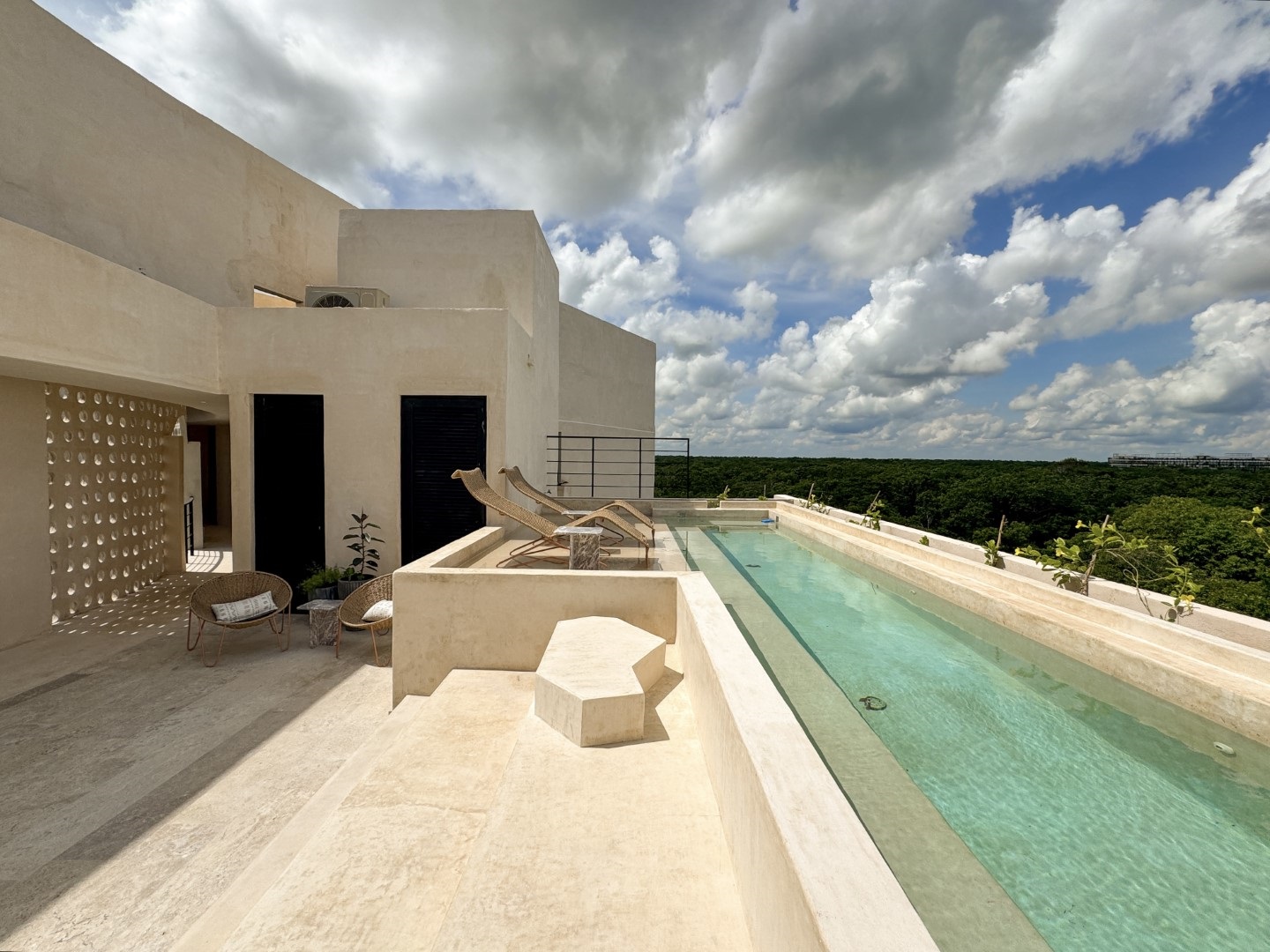 3 bedroom penthouse in Region 8