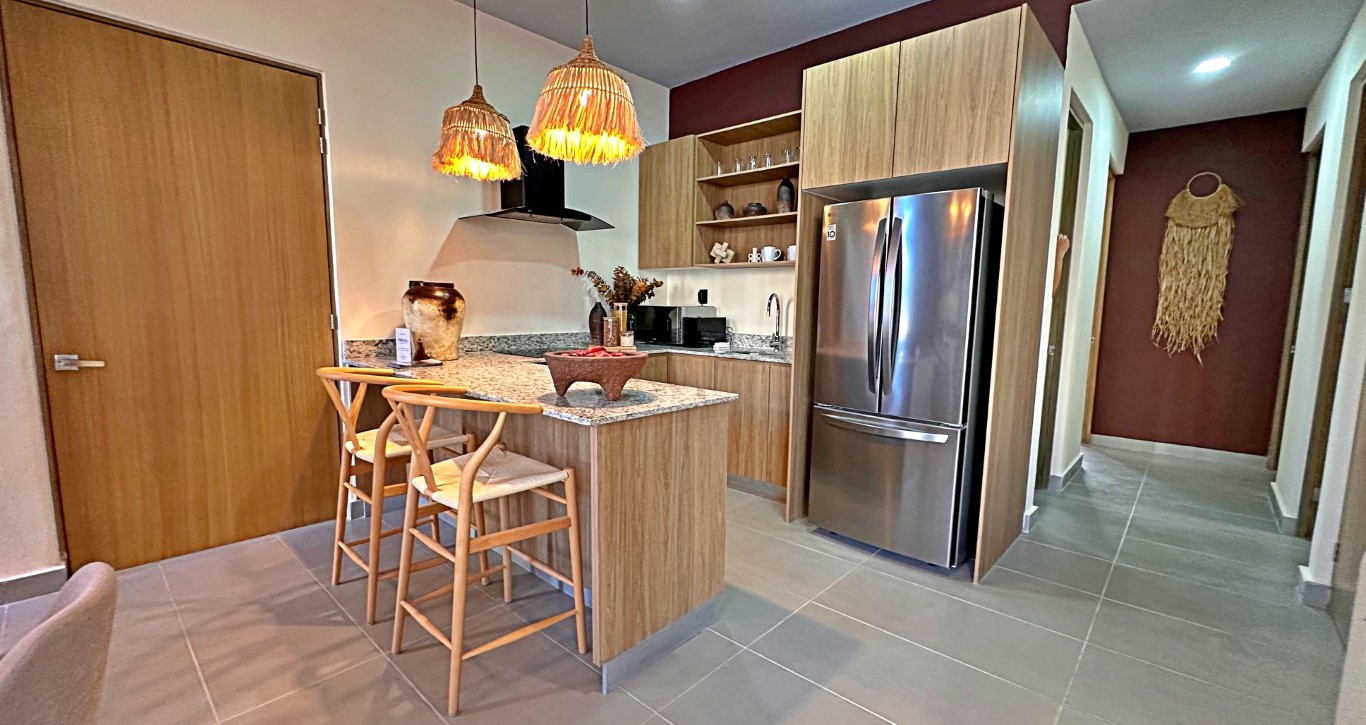 33846 3 bedroom penthouse with private  - Condo