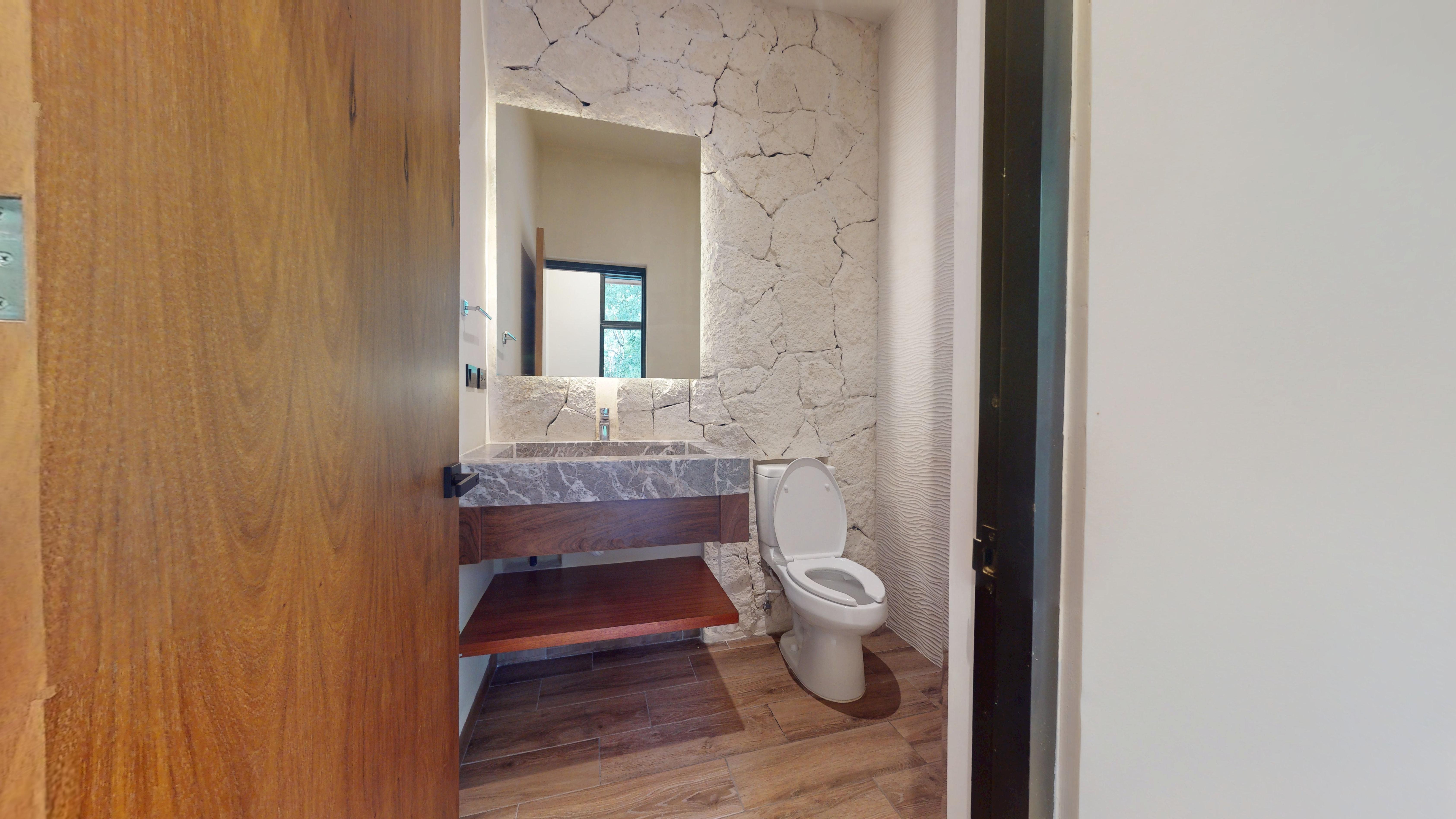 3 bedroom house with private pool