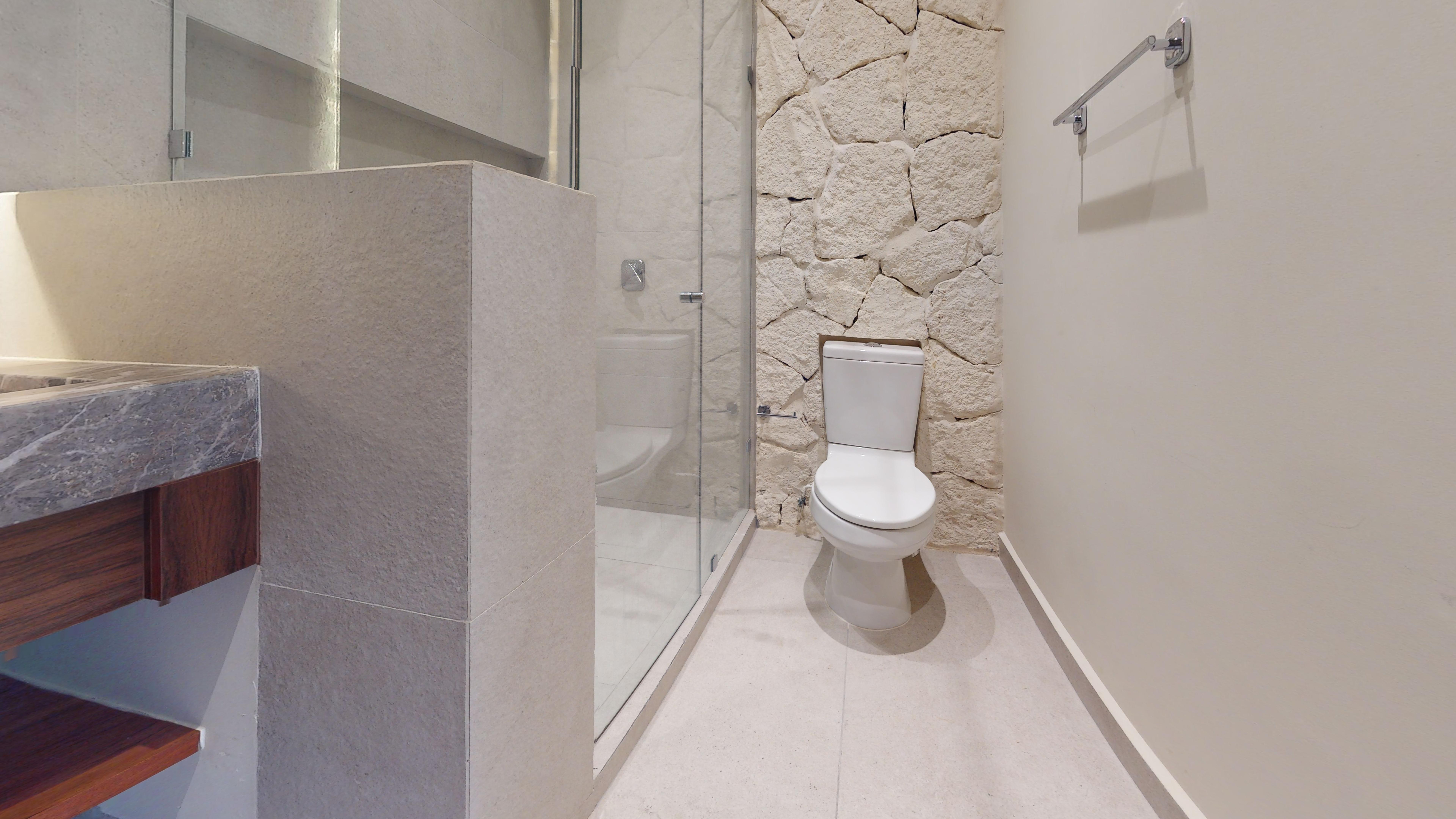 3 bedroom house with private pool