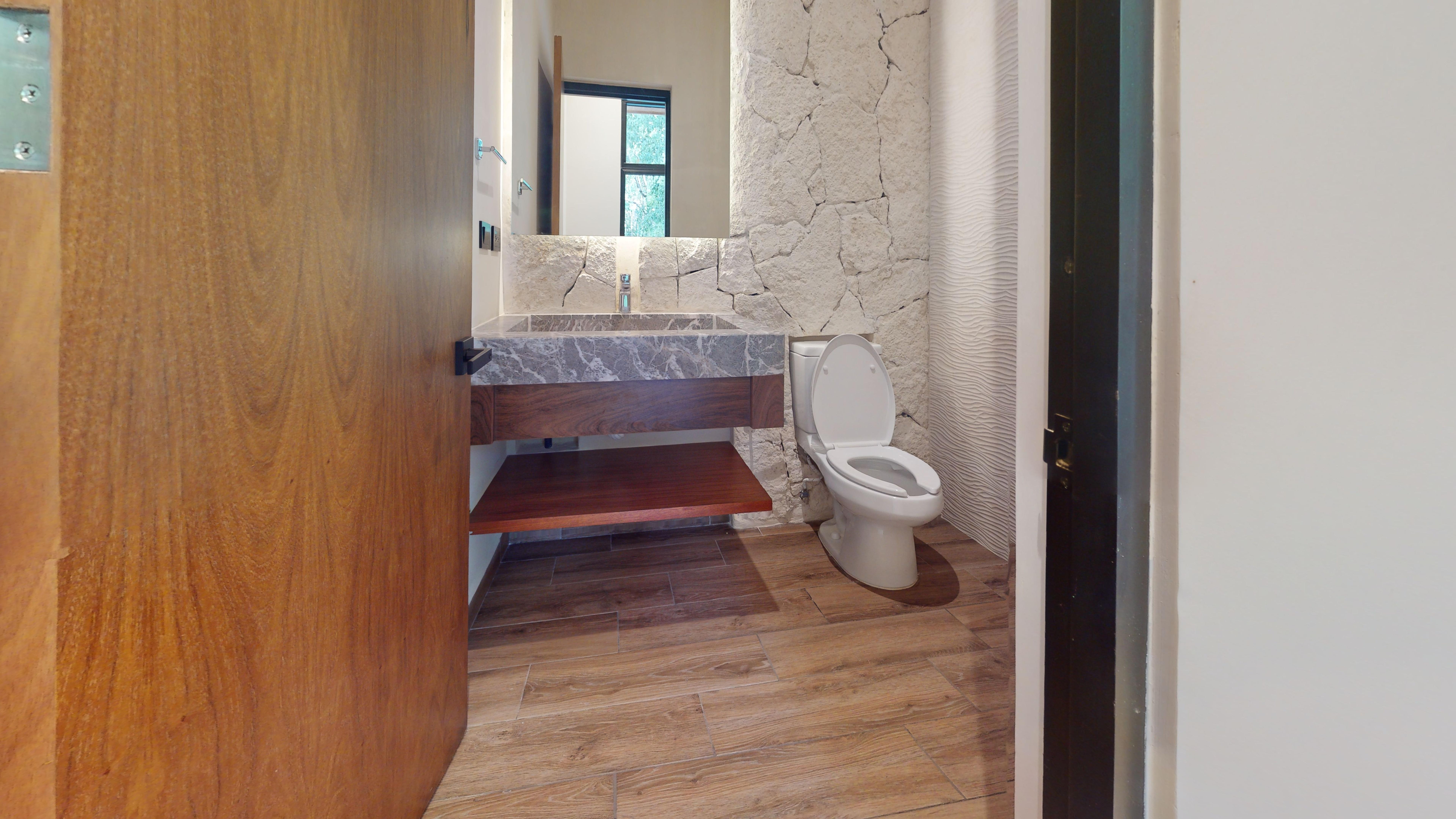3 bedroom house with private pool