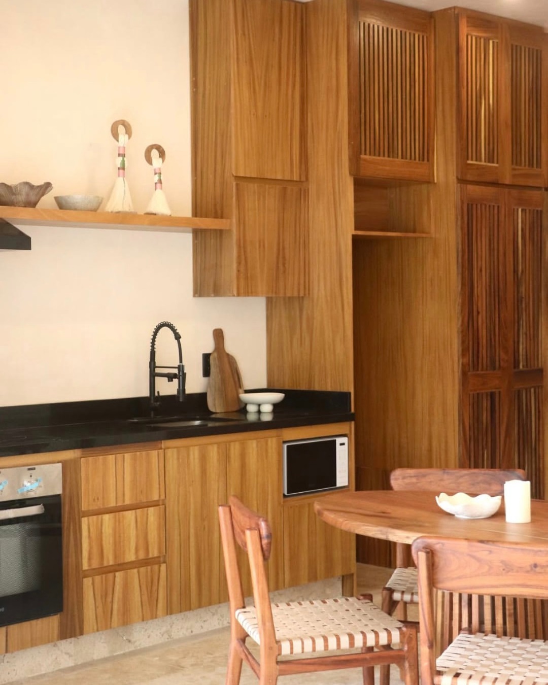 2 bedroom condo in a beautiful area.