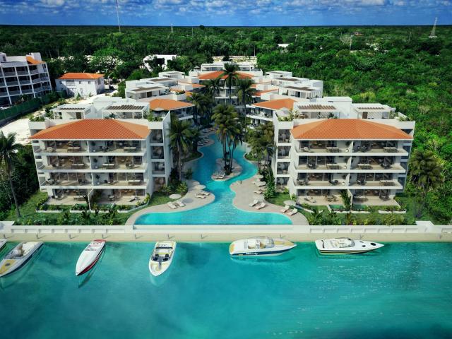3 bedroom condo in front of the Puerto Aventuras marina