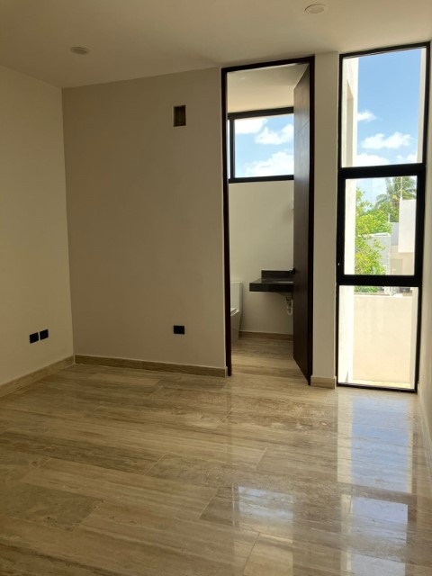 Beautiful 4-bedroom house in Mérida