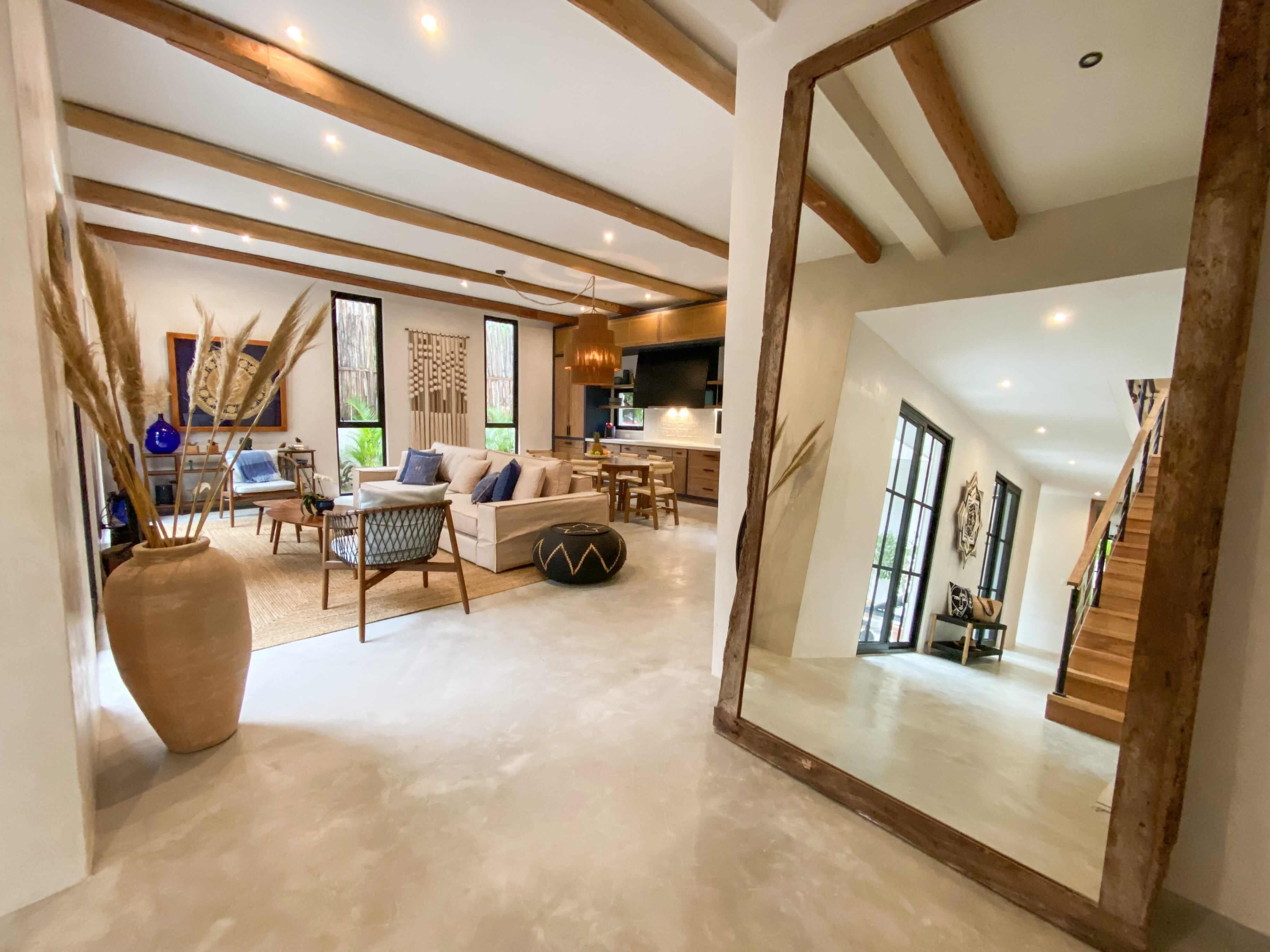 Luxuriouos 4 bedroom home with double pool.