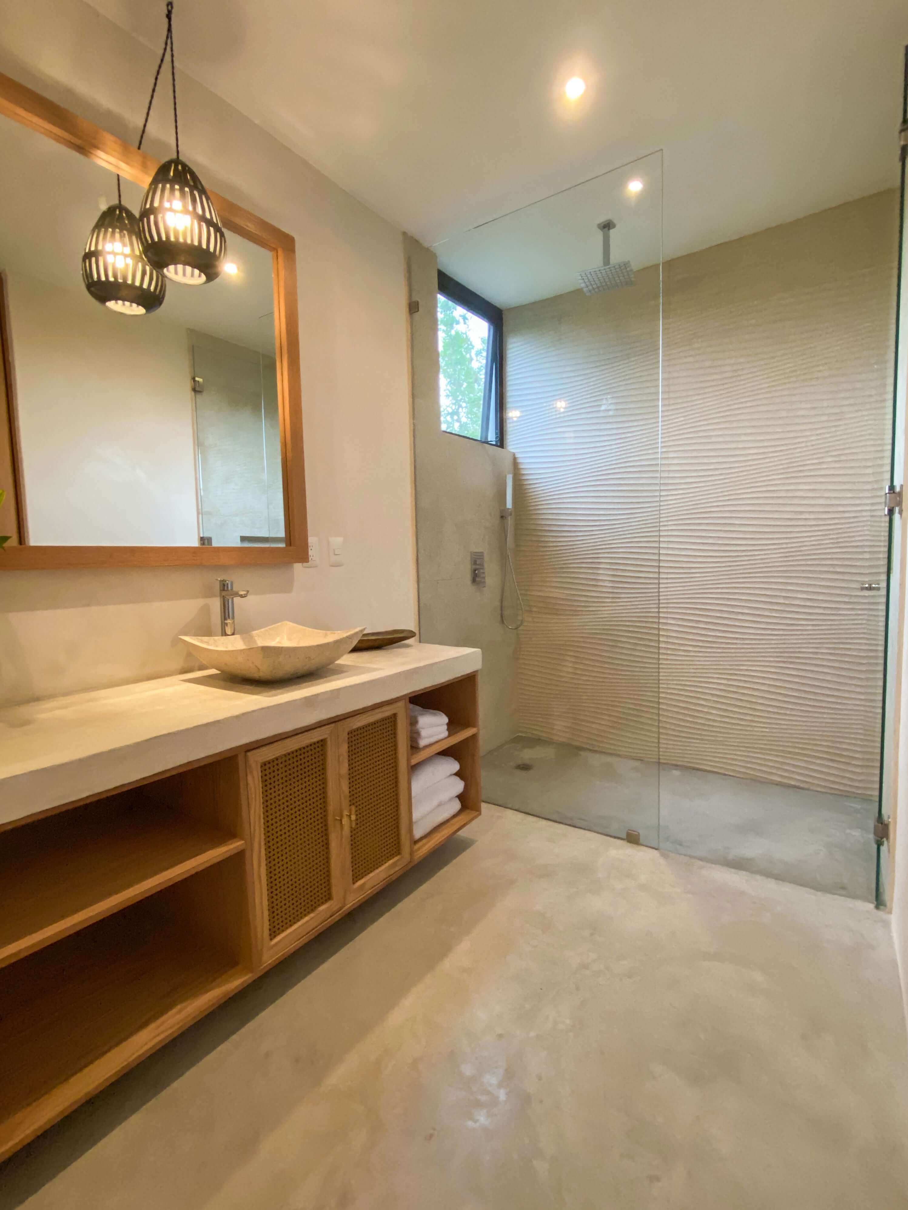 Luxuriouos 4 bedroom home with double pool.