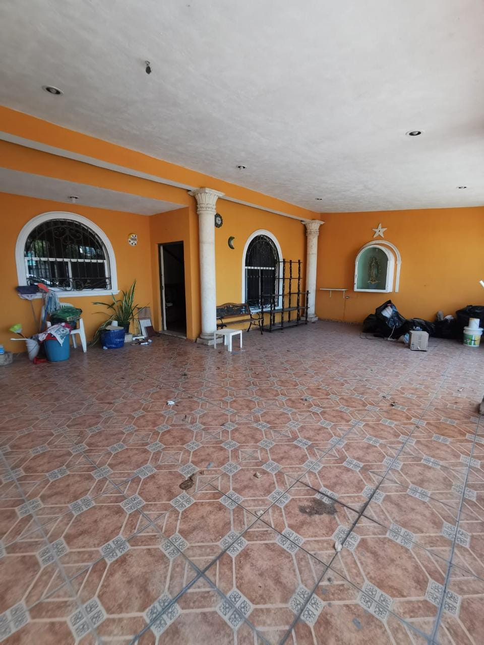 Spacious 4-bedroom house in M&eacute;rida