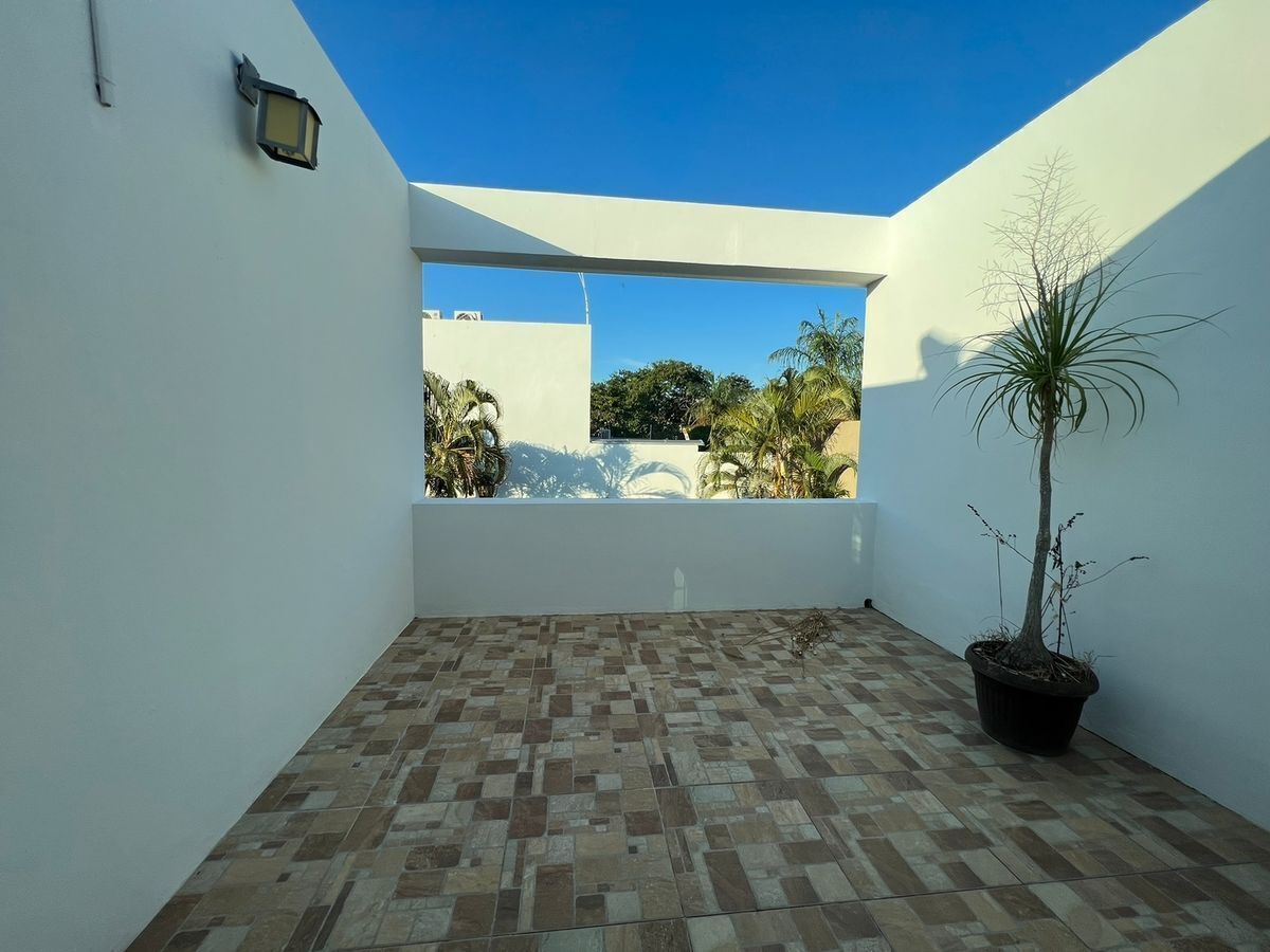 Spacious three-bedroom house in Montebello