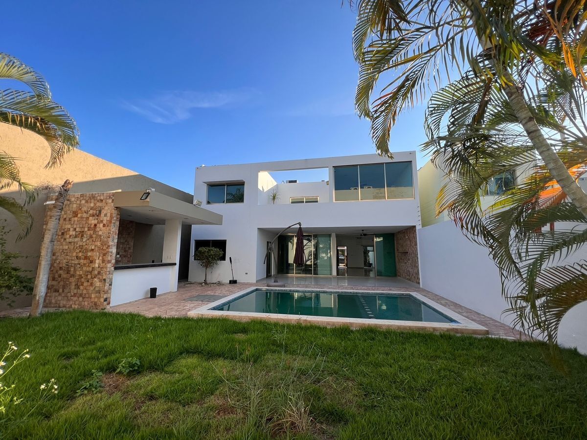38209 Spacious three-bedroom house in  - Home