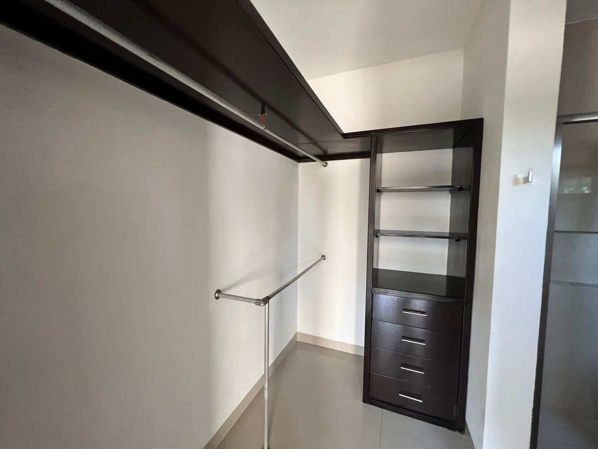 Spacious three-bedroom house in Montebello