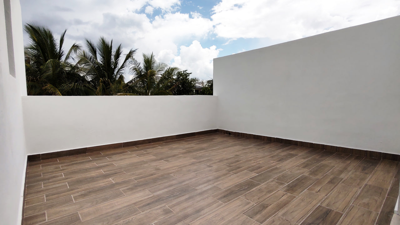 Three-bedroom house on two levels with a pool in Mérida