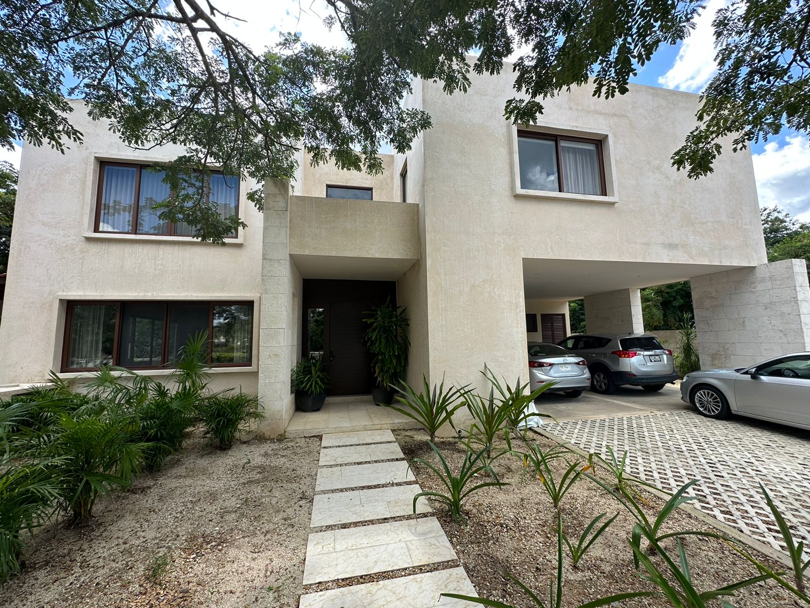 Spacious three-bedroom house in Yucatán Country