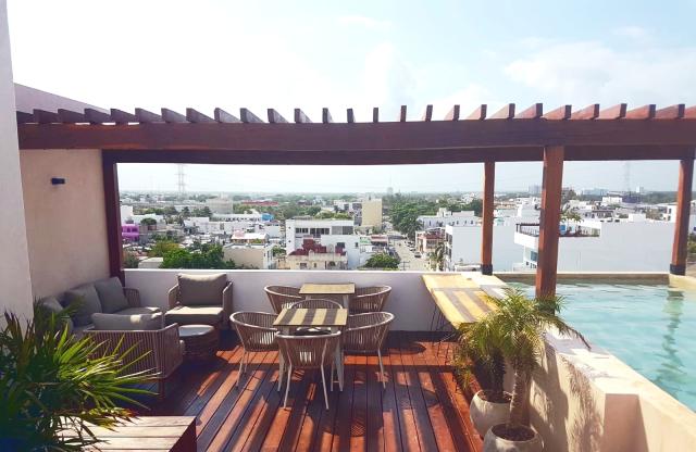 Charming 2-Bedroom Condo in the Heart of the City