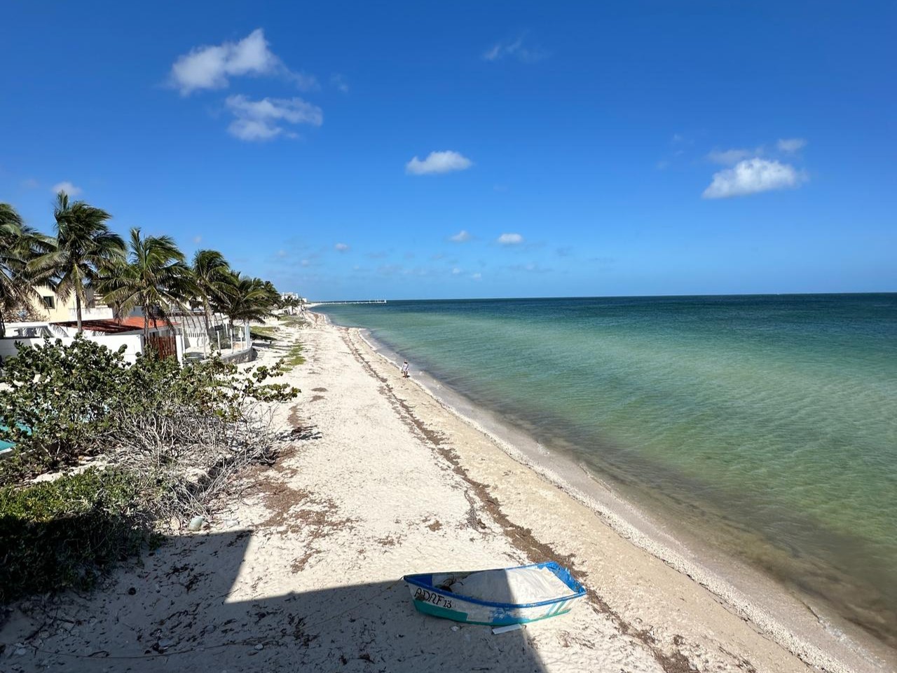 Exclusive beachfront villa with 3 bedrooms