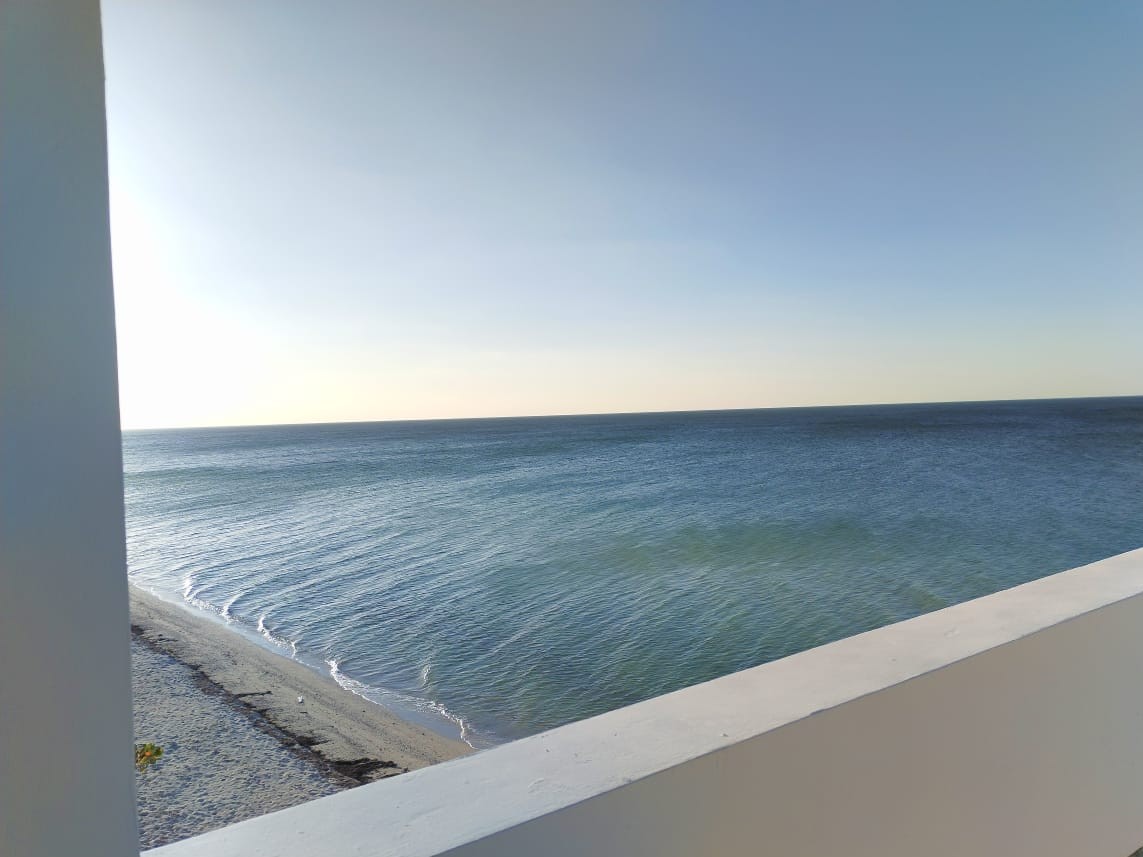 Exclusive beachfront villa with 3 bedrooms