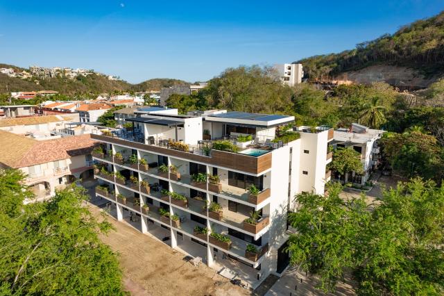 Ziba Condos & Suites Studios