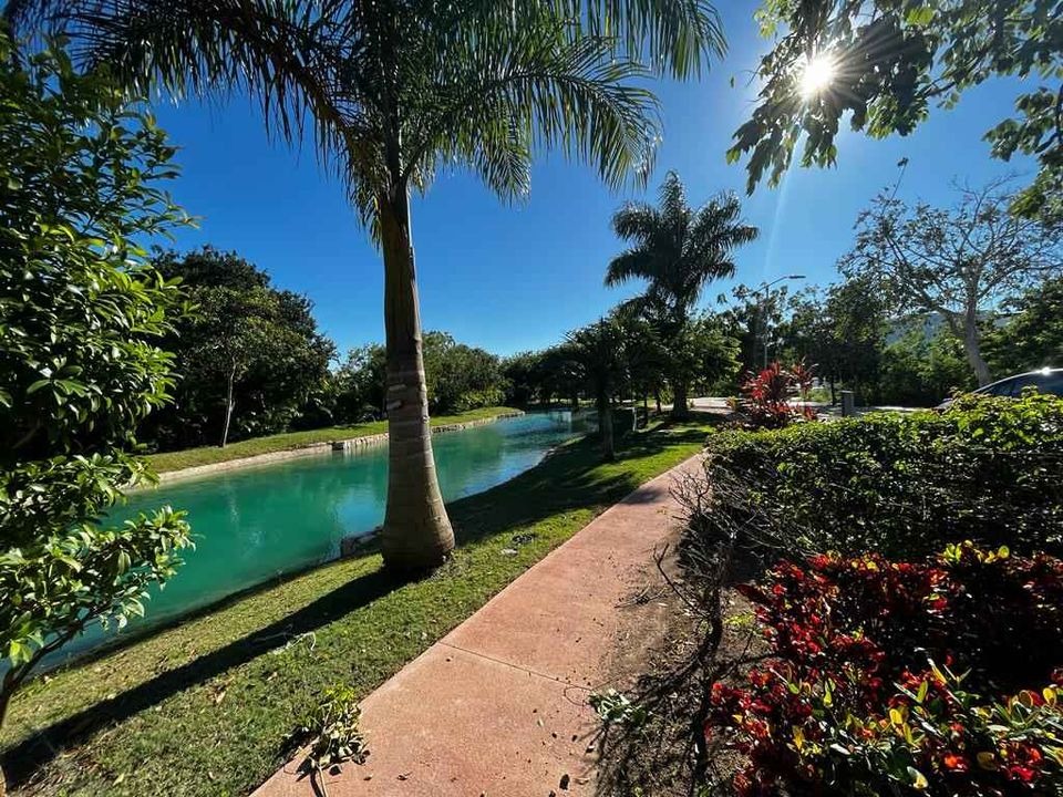 Exclusive three-bedroom residence on the Mérida-Progreso highway