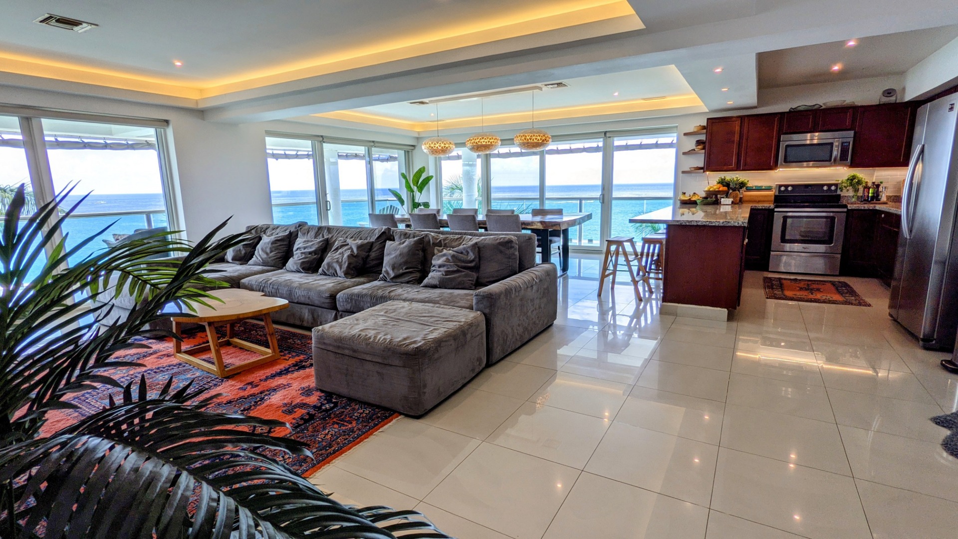 Exclusive 3-bedroom Oceanfront Condo in Cozumel